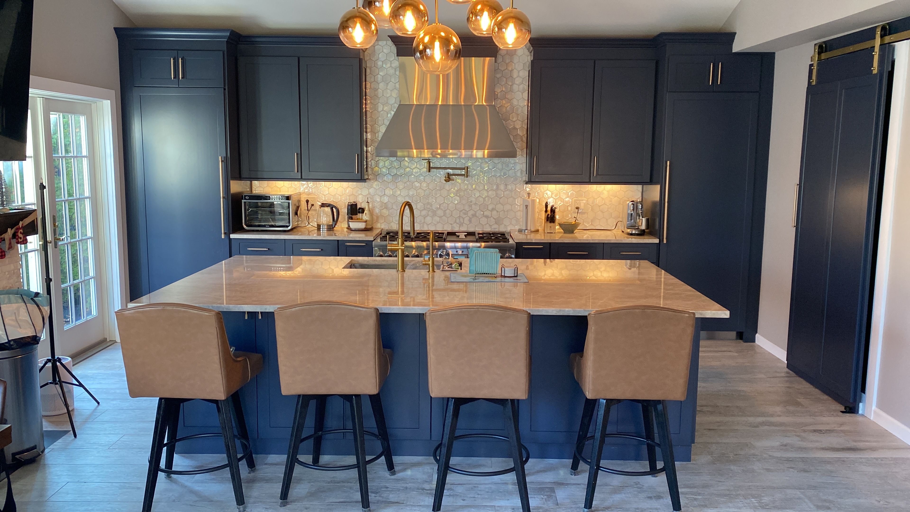 Luxury kitchen renovation by Benitez Remodeling